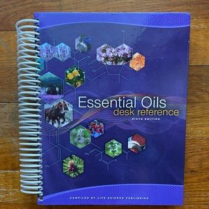 Desk Reference Essential Pils